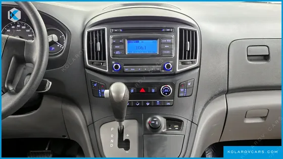 HYUNDAI STAREX 4WD 11-SEATER WAGON