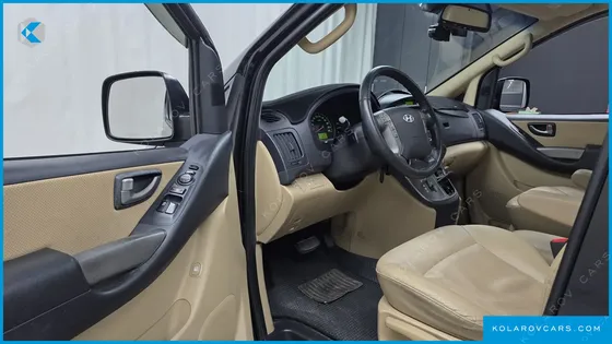 HYUNDAI STAREX 11-SEATER WAGON HVX