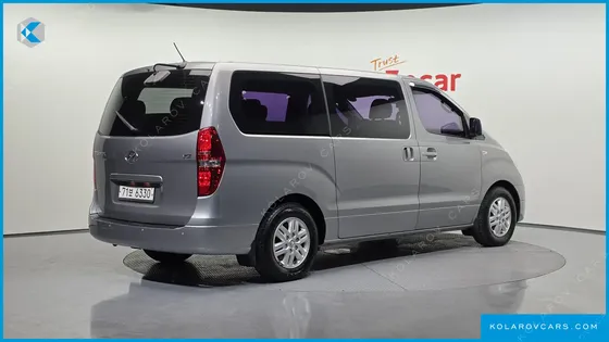 HYUNDAI STAREX 12-SEATER WAGON
