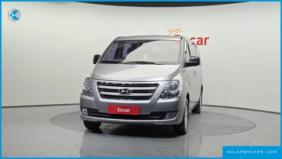 HYUNDAI STAREX 12-SEATER WAGON