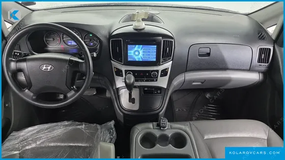 HYUNDAI STAREX 12-SEATER WAGON