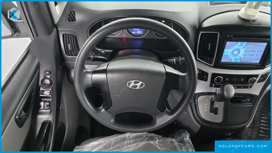 HYUNDAI STAREX 12-SEATER WAGON