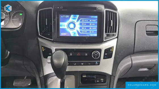 HYUNDAI STAREX 12-SEATER WAGON