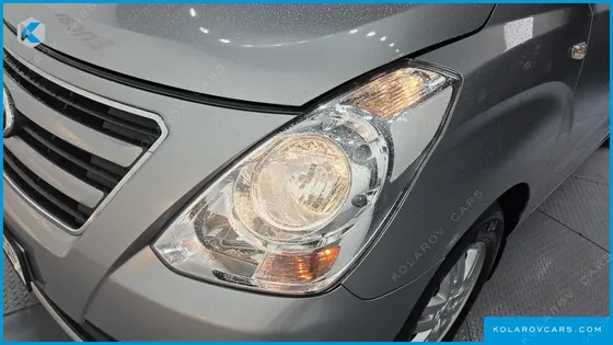 HYUNDAI STAREX 12-SEATER WAGON