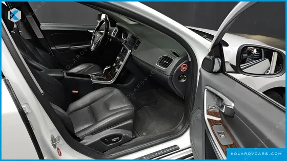 VOLVO S60 D4