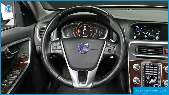 VOLVO S60 D4