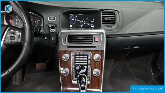 VOLVO S60 D4