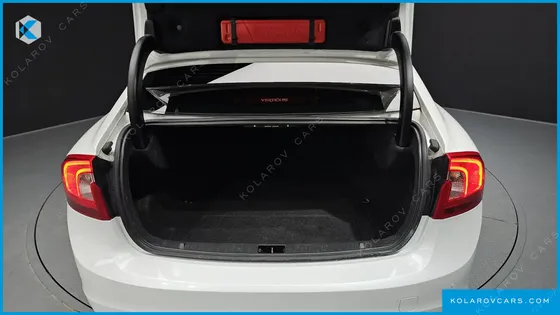 VOLVO S60 D4