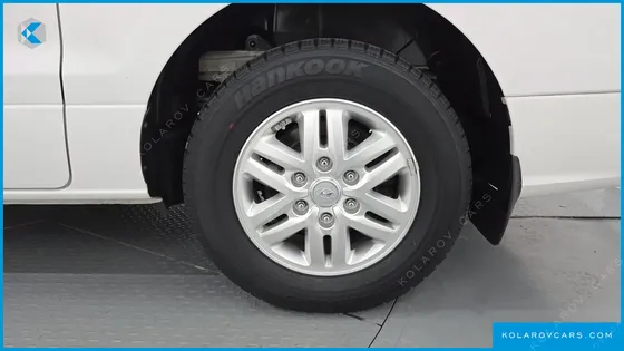 HYUNDAI STAREX 3-SEATER VAN