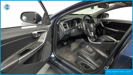 VOLVO S60 D2