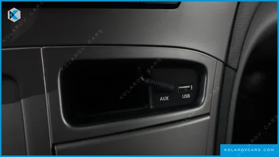HYUNDAI STAREX 12-SEATER WAGON