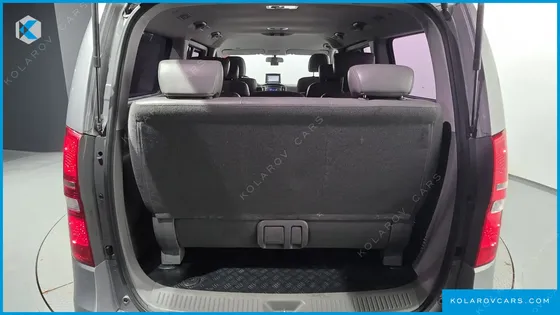 HYUNDAI STAREX 12-SEATER WAGON