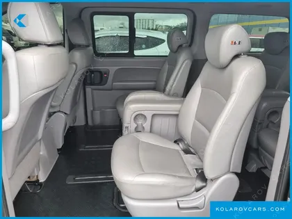 HYUNDAI STAREX 11-SEATER WAGON