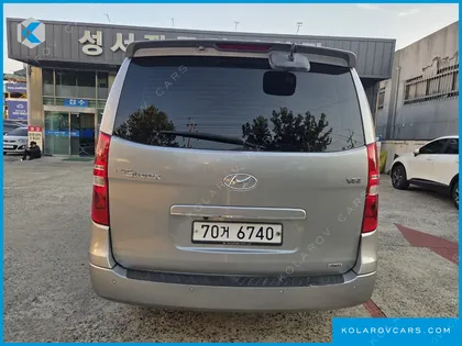 HYUNDAI STAREX 4WD 12-SEATER WAGON