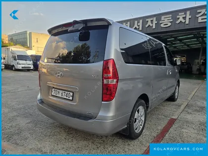 HYUNDAI STAREX 4WD 12-SEATER WAGON