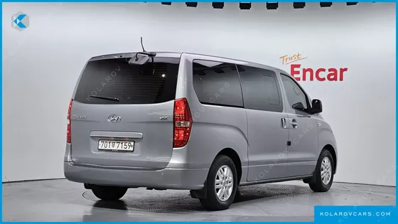 HYUNDAI STAREX 12-SEATER WAGON