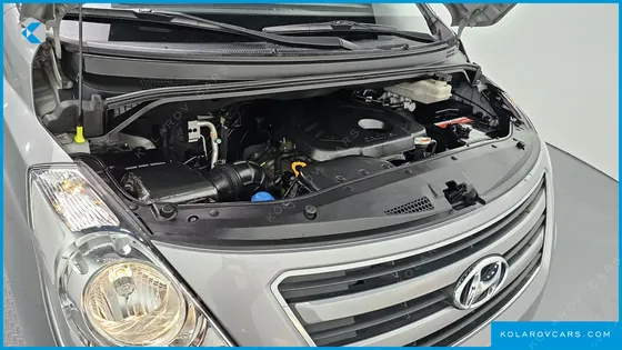 HYUNDAI STAREX 12-SEATER WAGON