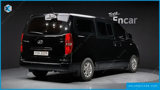HYUNDAI STAREX 12-SEATER WAGON
