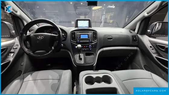 HYUNDAI STAREX 12-SEATER WAGON