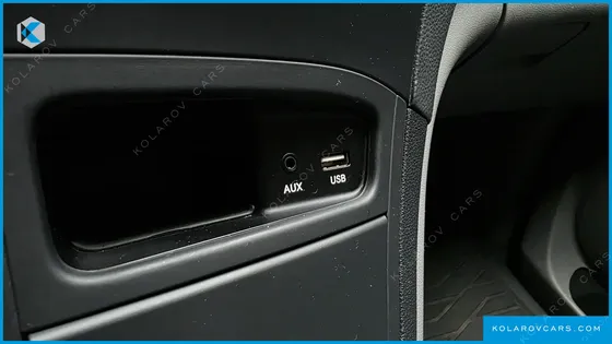 HYUNDAI STAREX 12-SEATER WAGON