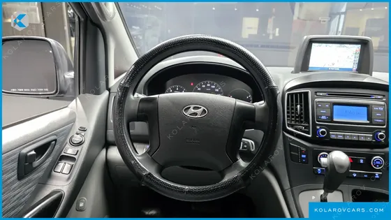 HYUNDAI STAREX 12-SEATER WAGON