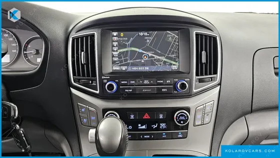 HYUNDAI STAREX 11-SEATER WAGON
