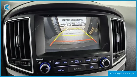 HYUNDAI STAREX 11-SEATER WAGON