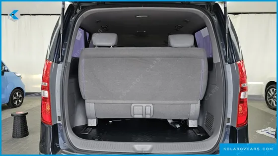 HYUNDAI STAREX 11-SEATER WAGON