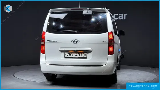 HYUNDAI STAREX 12-SEATER WAGON