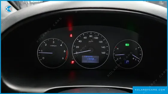 HYUNDAI STAREX 12-SEATER WAGON