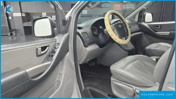 HYUNDAI STAREX 11-SEATER WAGON HVX
