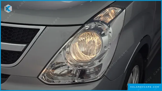 HYUNDAI STAREX 11-SEATER WAGON HVX
