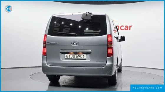HYUNDAI STAREX 3-SEATER VAN