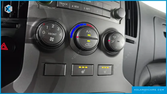 HYUNDAI STAREX 3-SEATER VAN
