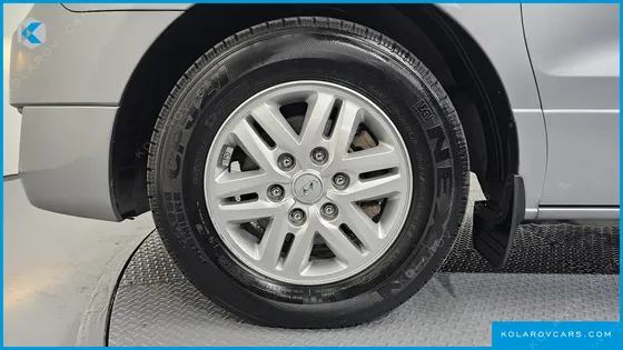 HYUNDAI STAREX 12-SEATER WAGON