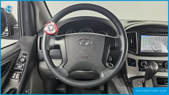 HYUNDAI STAREX 12-SEATER WAGON
