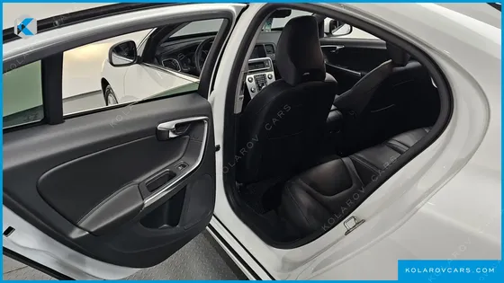 VOLVO S60 D2