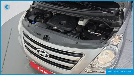 HYUNDAI STAREX 12-SEATER WAGON