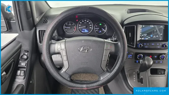 HYUNDAI STAREX 12-SEATER WAGON