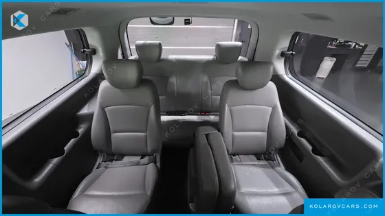 HYUNDAI STAREX 12-SEATER WAGON