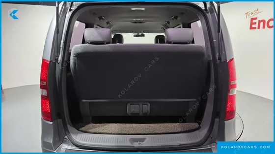 HYUNDAI STAREX 12-SEATER WAGON