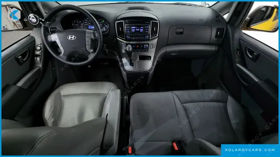 HYUNDAI STAREX GUARD CAR OF CHILDREN