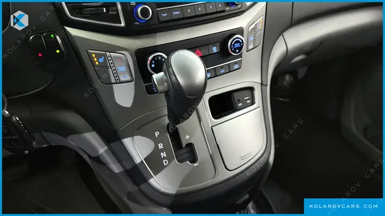 HYUNDAI STAREX GUARD CAR OF CHILDREN
