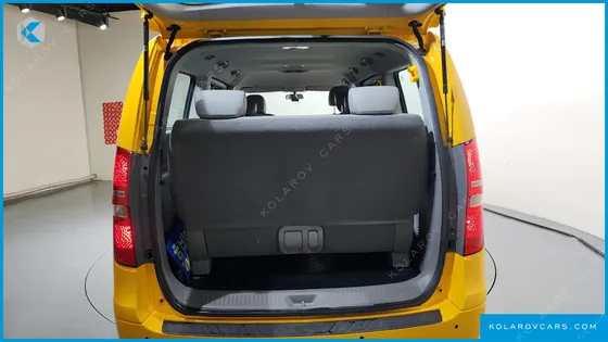 HYUNDAI STAREX GUARD CAR OF CHILDREN