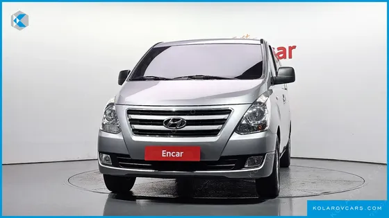 HYUNDAI STAREX 5-SEATER VAN