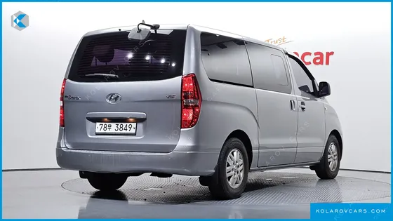 HYUNDAI STAREX 12-SEATER WAGON