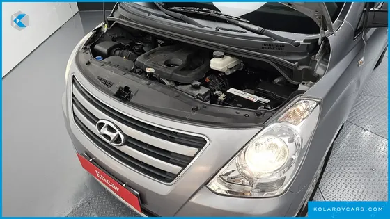 HYUNDAI STAREX 12-SEATER WAGON
