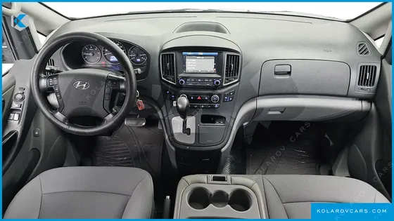 HYUNDAI STAREX 12-SEATER WAGON