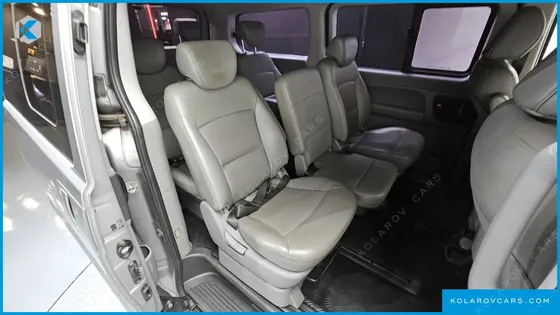HYUNDAI STAREX 12-SEATER WAGON