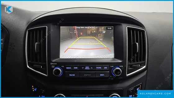 HYUNDAI STAREX 12-SEATER WAGON